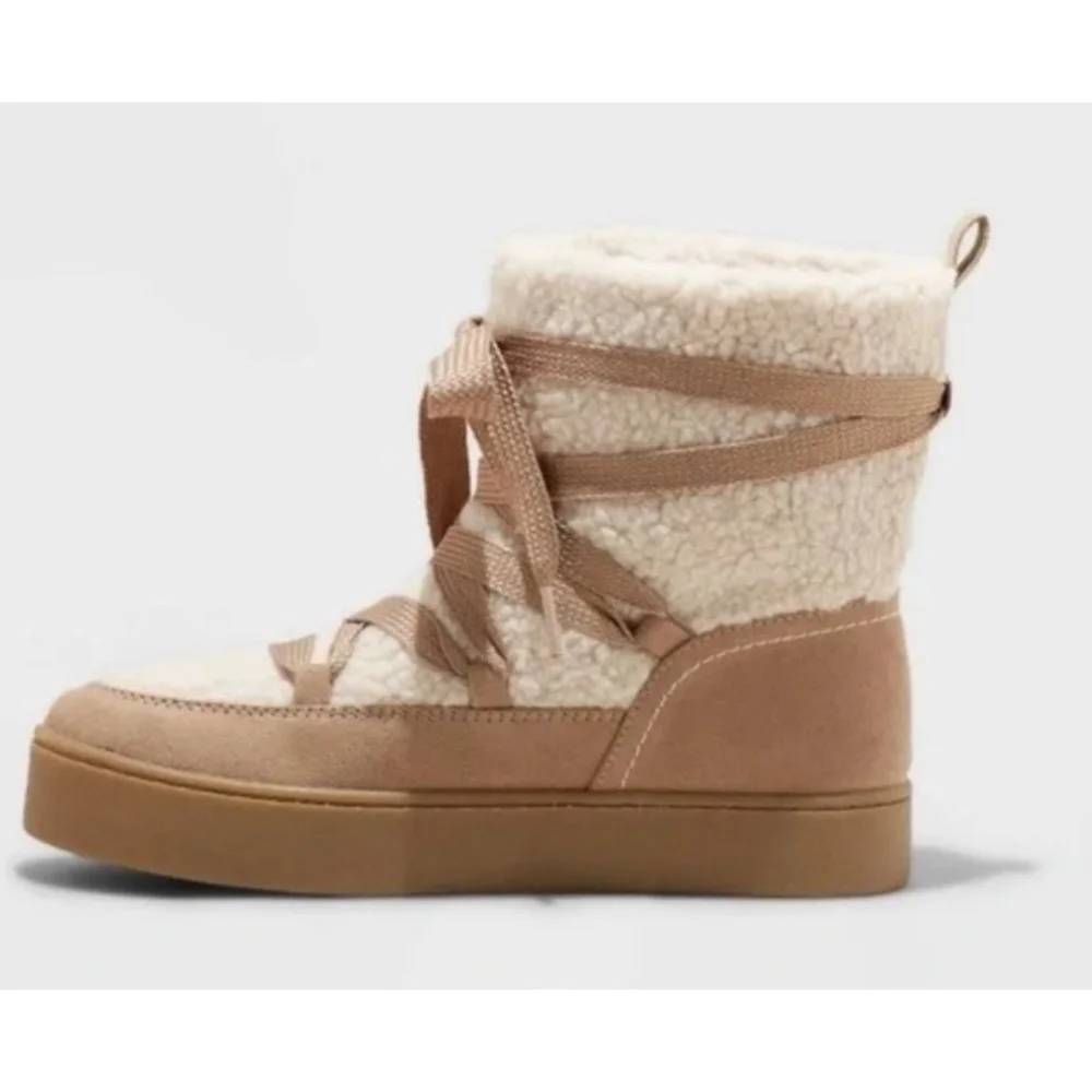 Universal Thread Birgette Winter Boots Taupe Size 6